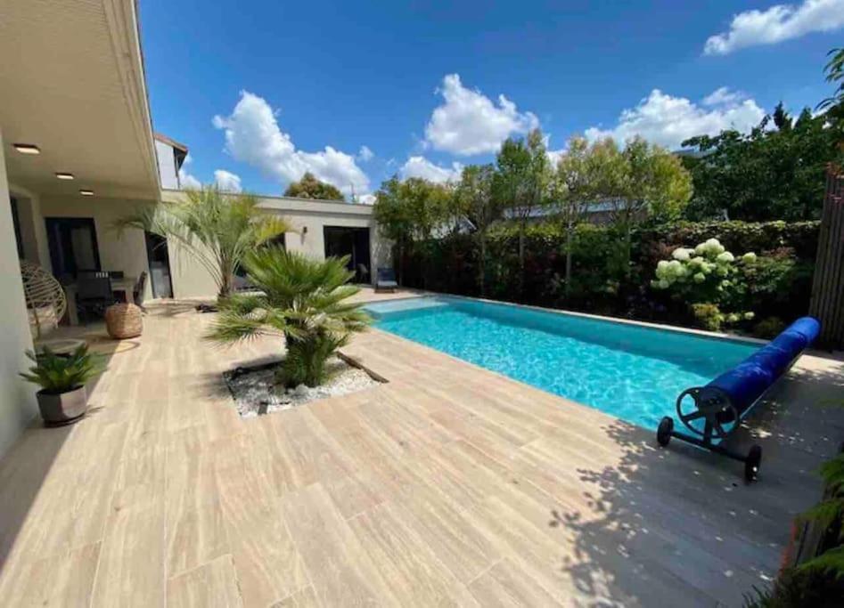 Maison D Architecte Bruges/Piscine Chauffee/Tram D Exteriér fotografie